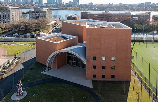Edward and Joyce Linde Music Building aerial view from north (Photo by Ken’ichi Suzuki) Edward and Joyce Linde Music Building aerial view from north (Photo by Ken’ichi Suzuki)