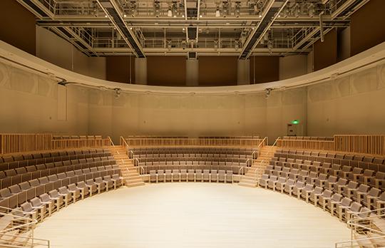 View of the Thomas Tull Concert Hall (Photo by Ken’ichi Suzuki) View of the Thomas Tull Concert Hall (Photo by Ken’ichi Suzuki)