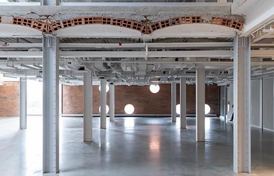 Met Warehouse core windows (Iwan Baan)
