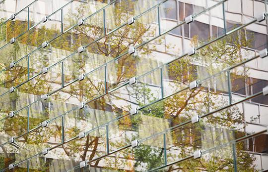 Moghadam Building (55) facade (Photo: Gretchen Ertl)