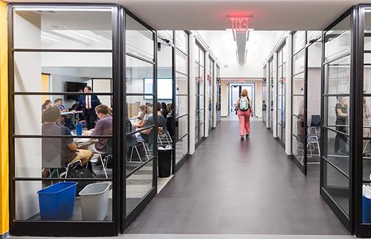 Building 9 classroom (Photographer Justin Knight)