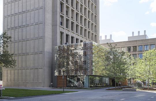 Moghadam Building (55) exterior (© AW-ARCH / Photo: Florian Holzherr)